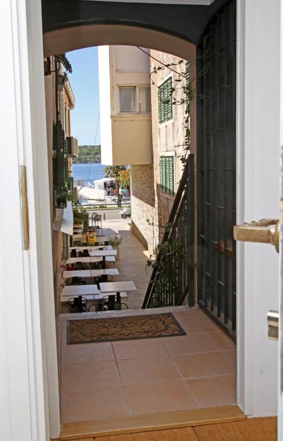 Swan City Apartment & Room Sibenik Ngoại thất bức ảnh
