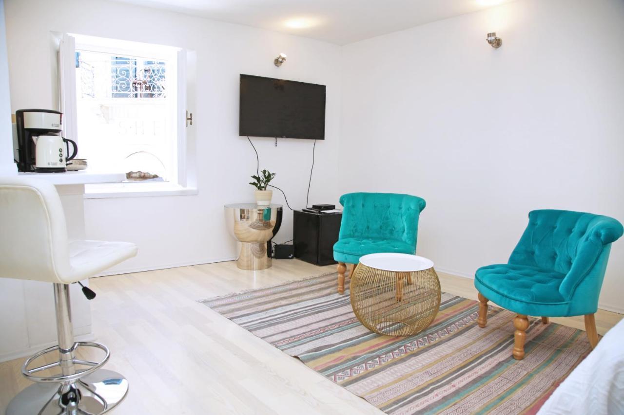 Swan City Apartment & Room Sibenik Ngoại thất bức ảnh