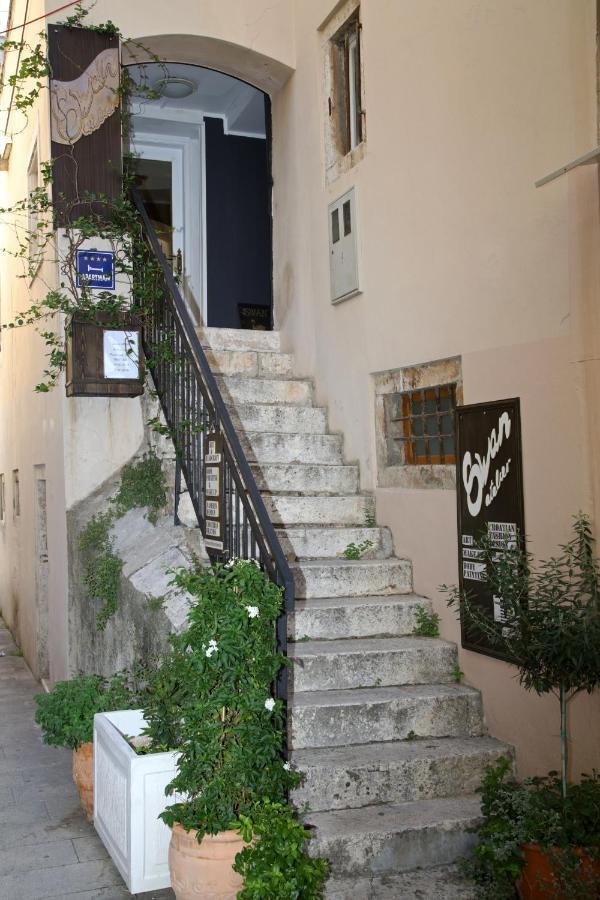 Swan City Apartment & Room Sibenik Ngoại thất bức ảnh