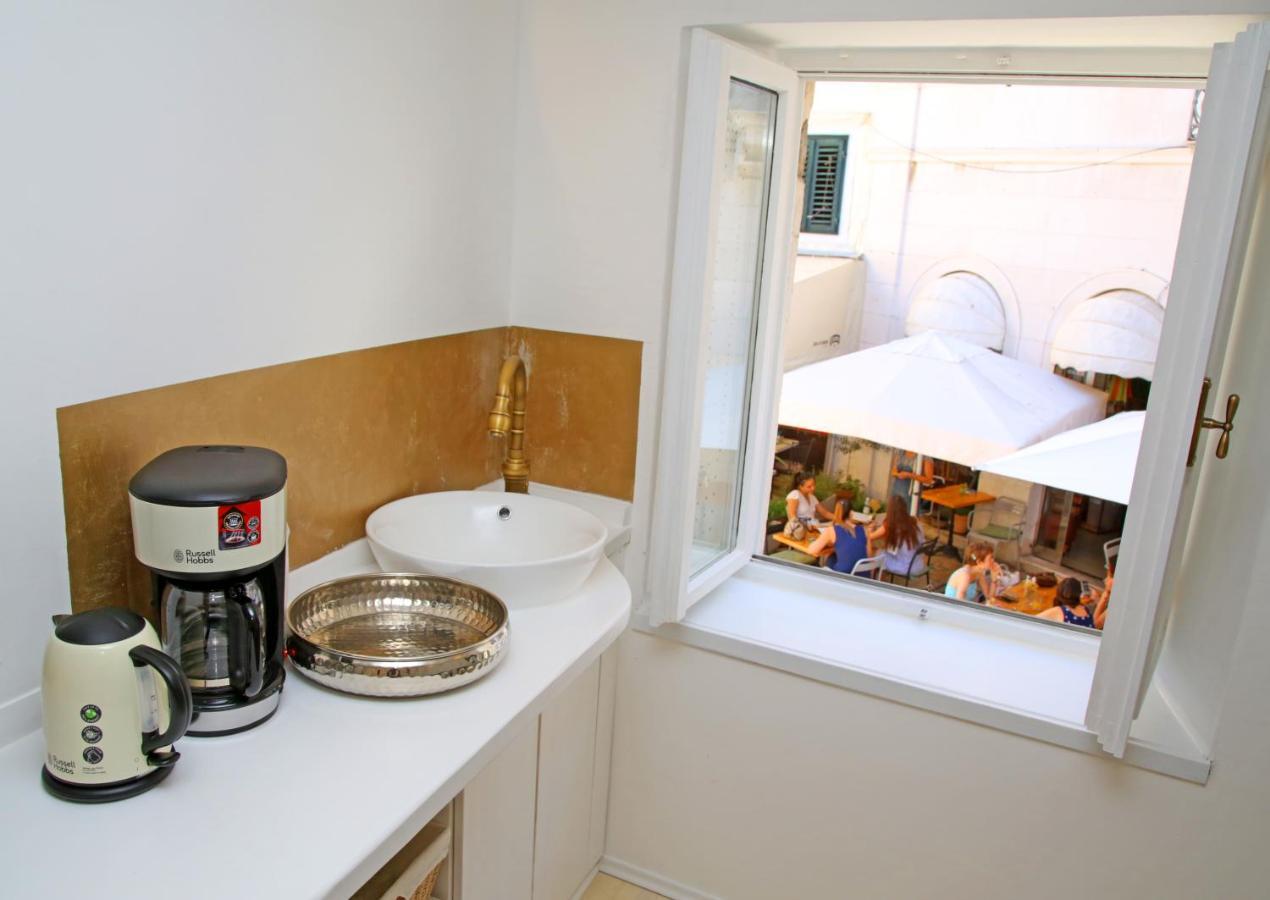 Swan City Apartment & Room Sibenik Ngoại thất bức ảnh