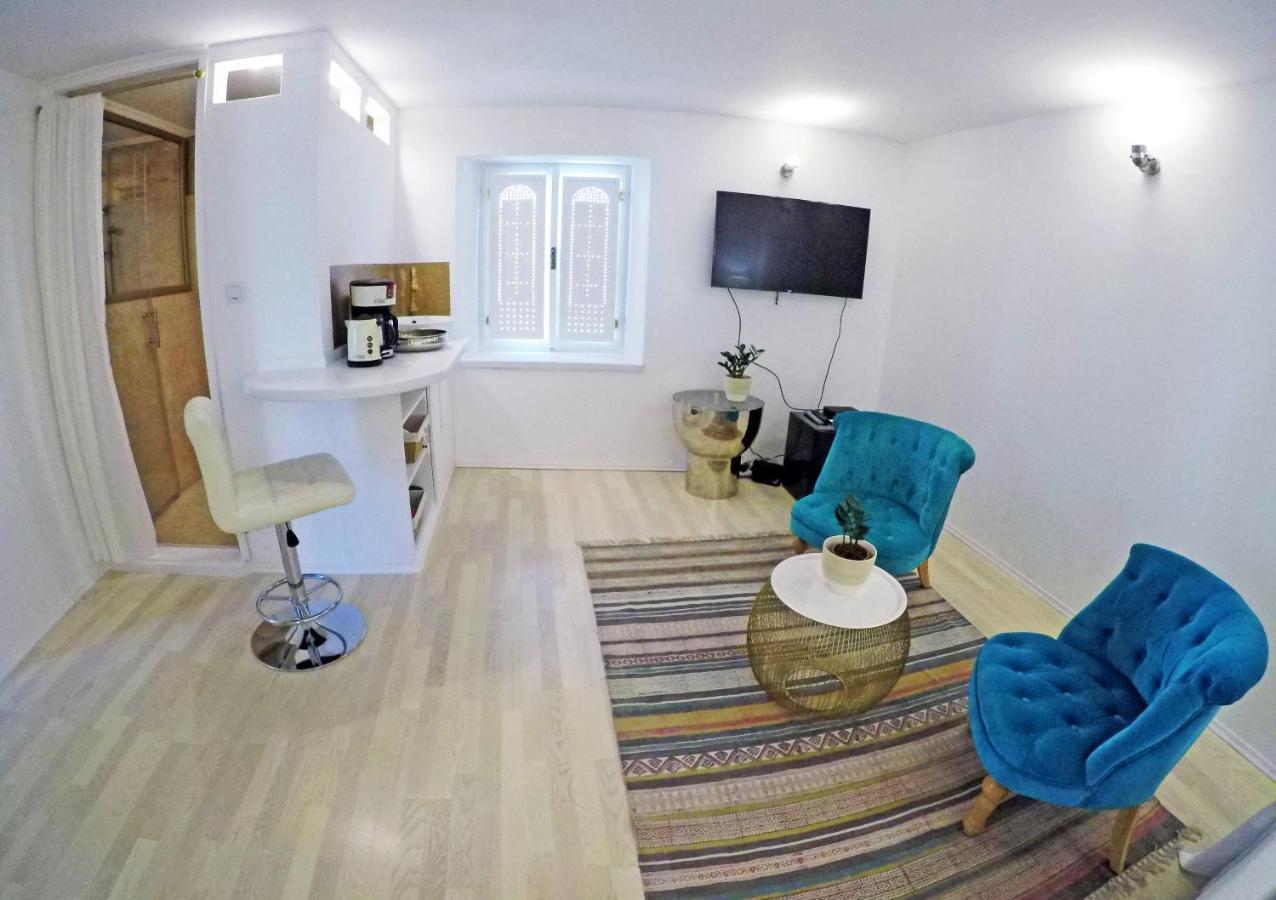 Swan City Apartment & Room Sibenik Ngoại thất bức ảnh