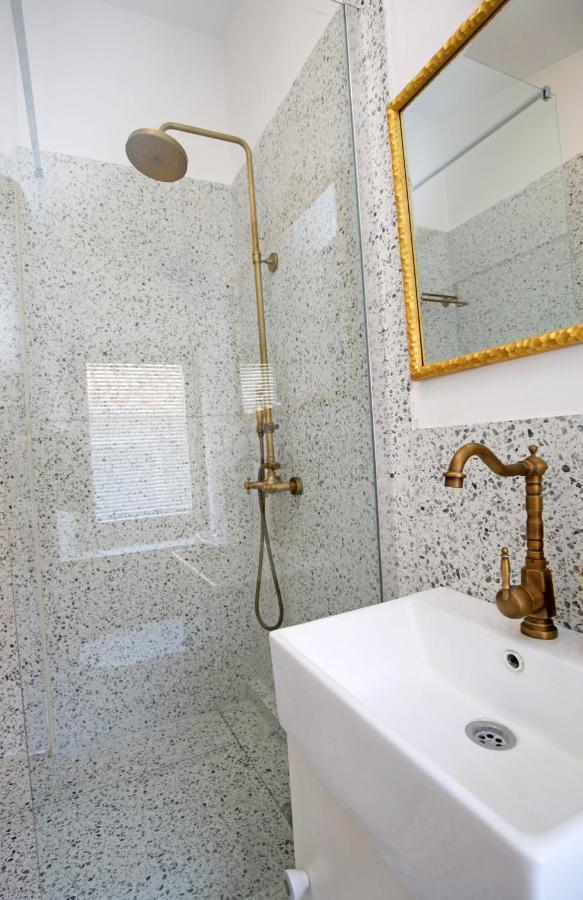 Swan City Apartment & Room Sibenik Ngoại thất bức ảnh