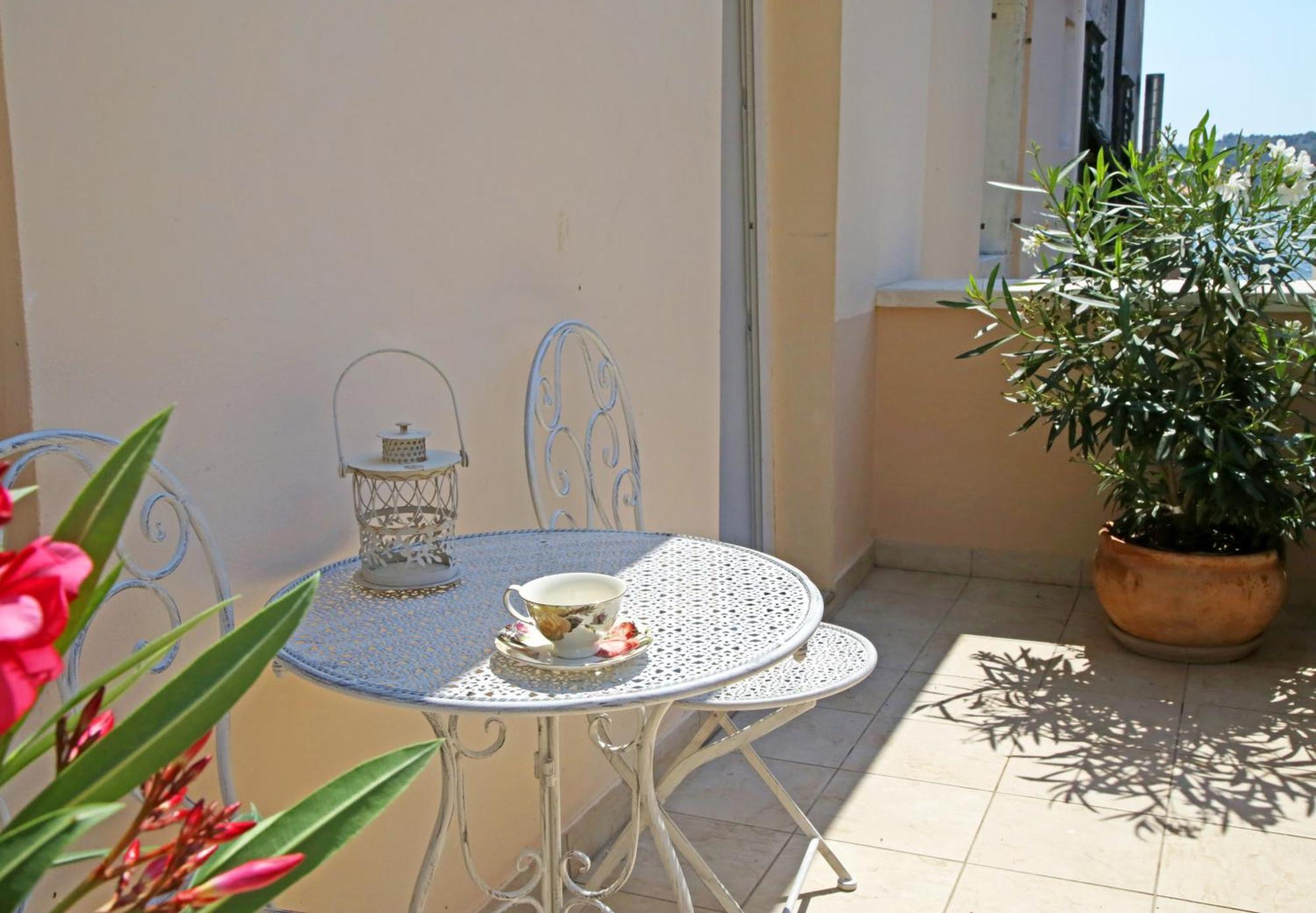 Swan City Apartment & Room Sibenik Ngoại thất bức ảnh
